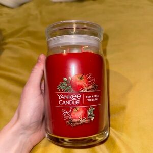 Red Apple Wreath Yankee Candle